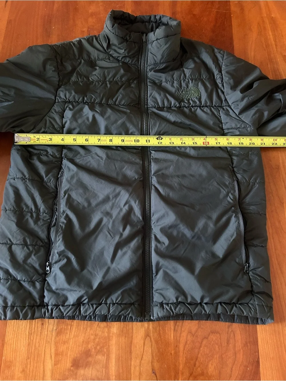 The North Face olive green Bombay lightweight puffer Size Medium